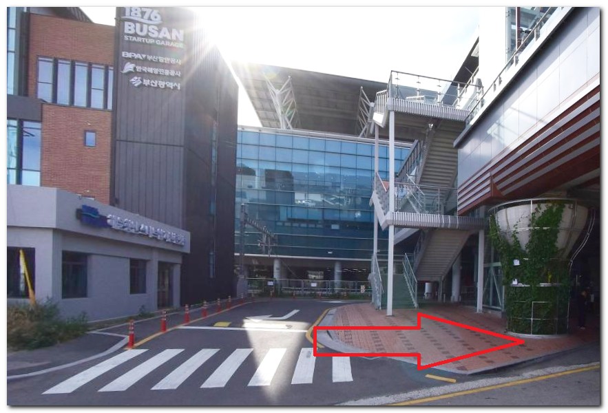 부산역 9번 출구